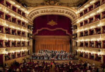 Scontro al Teatro San Carlo, i tre consiglieri accusano Manfredi: “Rispetti democrazia e non scappi”