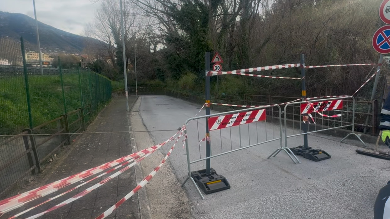 chiusa al traffico la strada provinciale tra sorrento e massa lubrense da Anteprima24.it chiusa al traffico la strada provinciale tra sorrento e massa lubrense