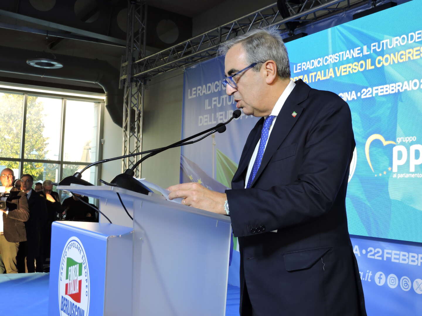 Gasparri a Caserta: “Politica dei dazi catastrofica, va cancellata”