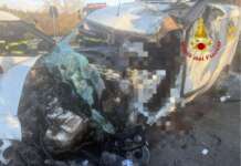 FOTO/ Scontro tra un furgone e un camion pieno di gasolio: un ferito