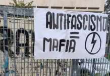 “Antifascismo = Mafia”: indignazione per gli striscioni a scuola