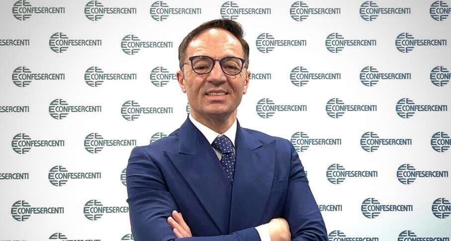 Polizze anti catastrofe obbligatorie, Confesercenti Campania chiede dilazione al Governo per l’area Flegrea Polizze anti catastrofe obbligatorie, Confesercenti Campania chiede dilazione al Governo per l’area Flegrea