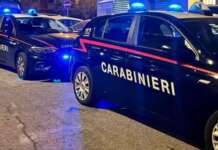 Tre ragazzi lanciano pietre contro bus a Napoli, nessun ferito