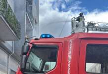 Incendio in un appartamento a Battipaglia: anziana intossicata