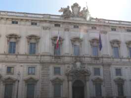 Regione Campania, la Corte dei conti ricorre alla Consulta contro i compensi agli staffisti
