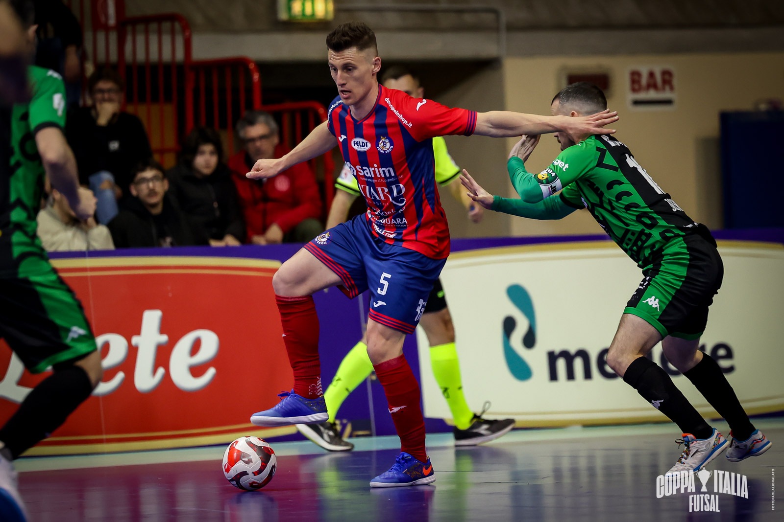 Calcio a 5, Feldi Eboli: Volpi in corsa per il primo posto, domani in campo a Padova Calcio a 5, Feldi Eboli: Volpi in corsa per il primo posto, domani in campo a Padova