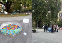 FOTO/ Napoli, l’artista provoca contro la chiusura di piazza degli Artisti: piscina rimossa da polizia locale