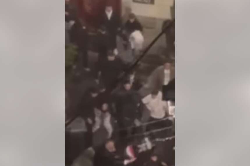 Caserta scene da Anteprima24.it Caserta scene da Far West | violenta rissa nella notte tra giovanissimi