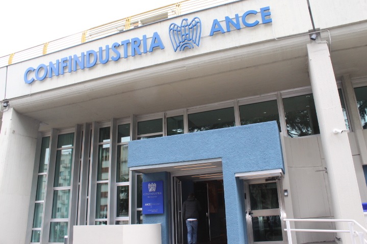 Varato piano da Anteprima24.it varato il piano traffico per l inaugurazione della nuova sede di confindustria