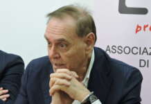 Mastella risponde alle critiche: “Rivendico la scelta di appoggiare Fico”