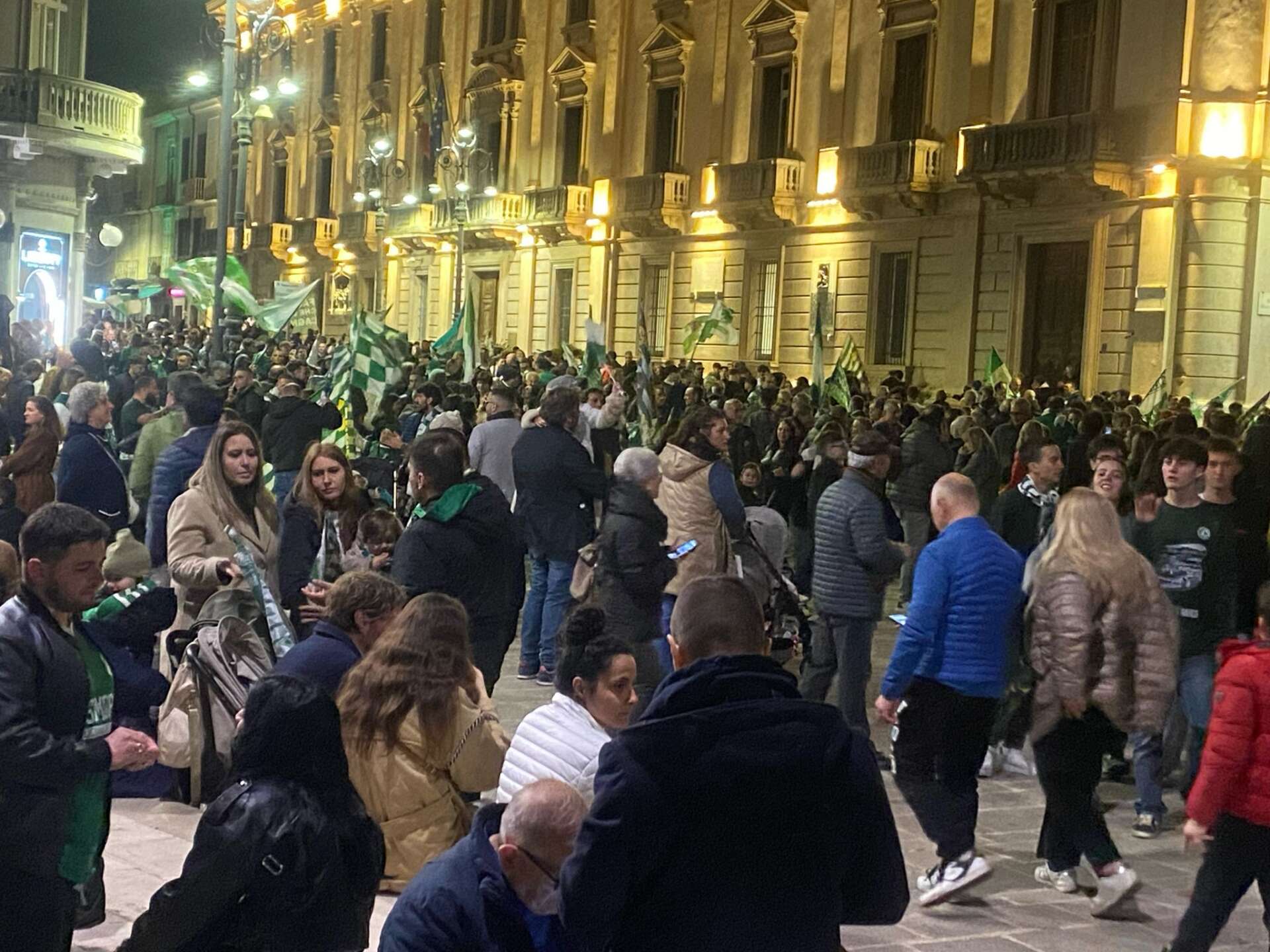 VIDEO Festa da Anteprima24.it VIDEO Festa Avellino in B bufera sulla denuncia di Borrelli