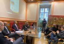 FOTO- Il futuro della piscina e la ‘reunion‘ politica di Base Popolare