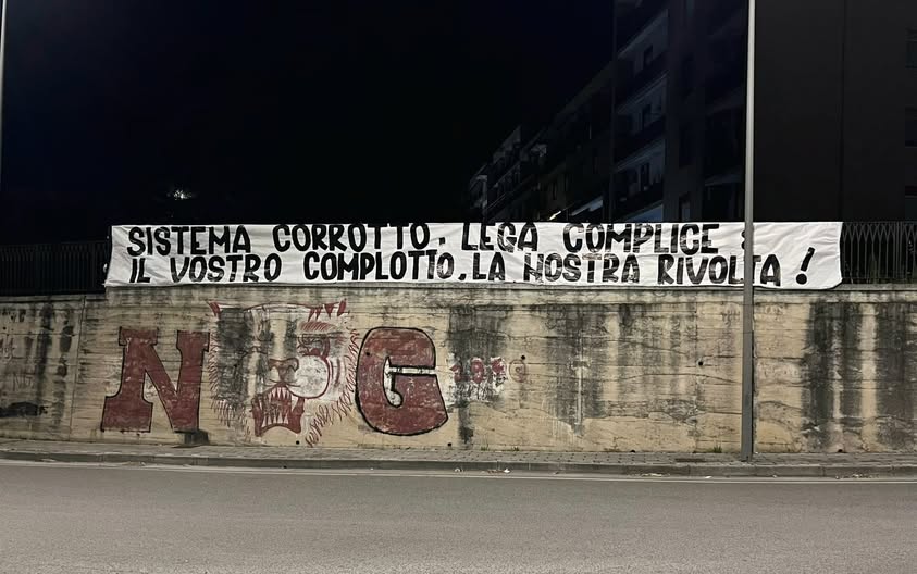 salernitana futuro legato al tribunale ultras in protesta squadra in ritiro