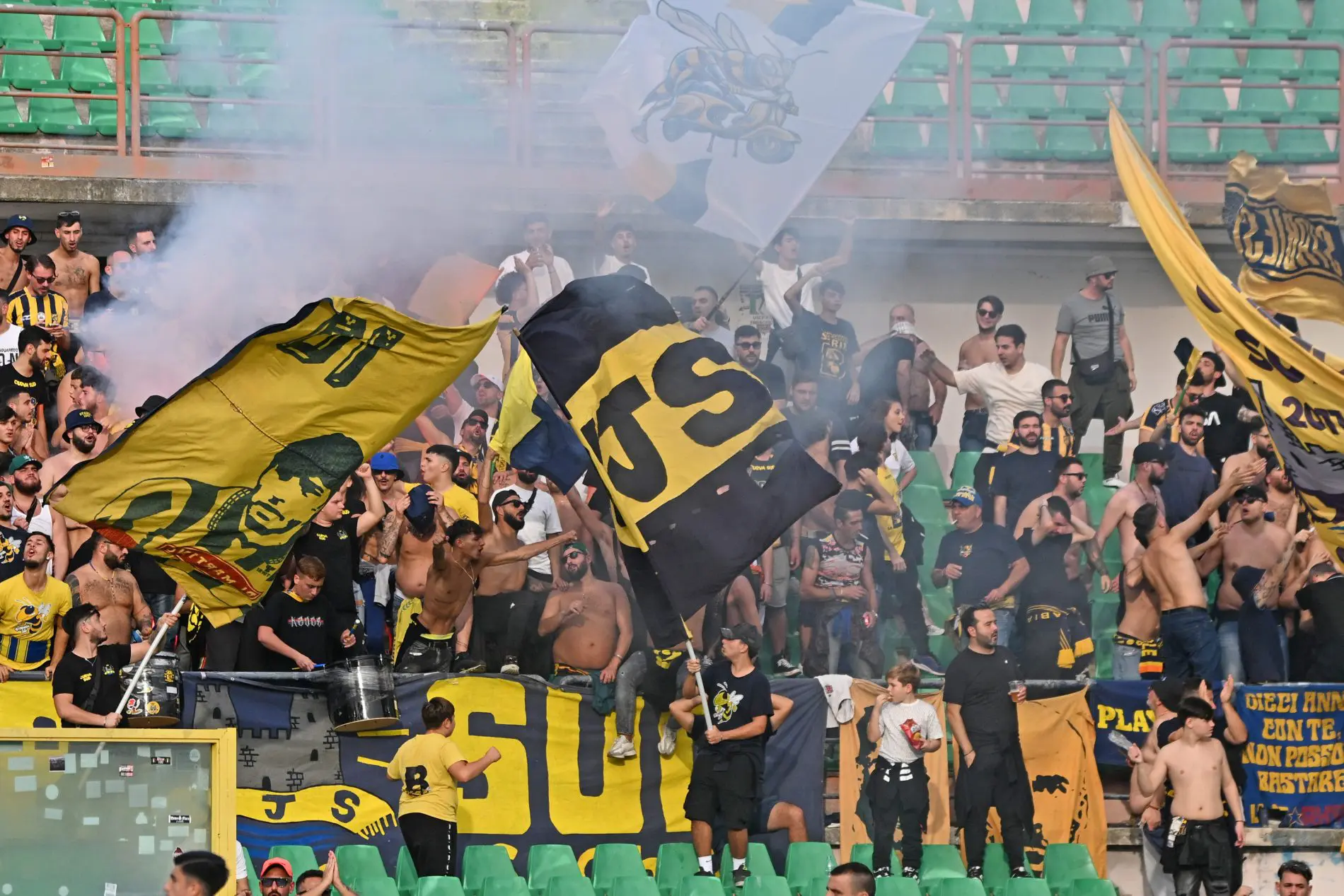 Juve Stabia ed il sogno playoff, la grinta di Castellammare: “ConquistiAmolA!” Juve Stabia ed il sogno playoff, la grinta di Castellammare: “ConquistiAmolA!”