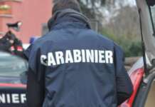 Si spaccia per carabiniere e truffa 78enne, preso nel Napoletano