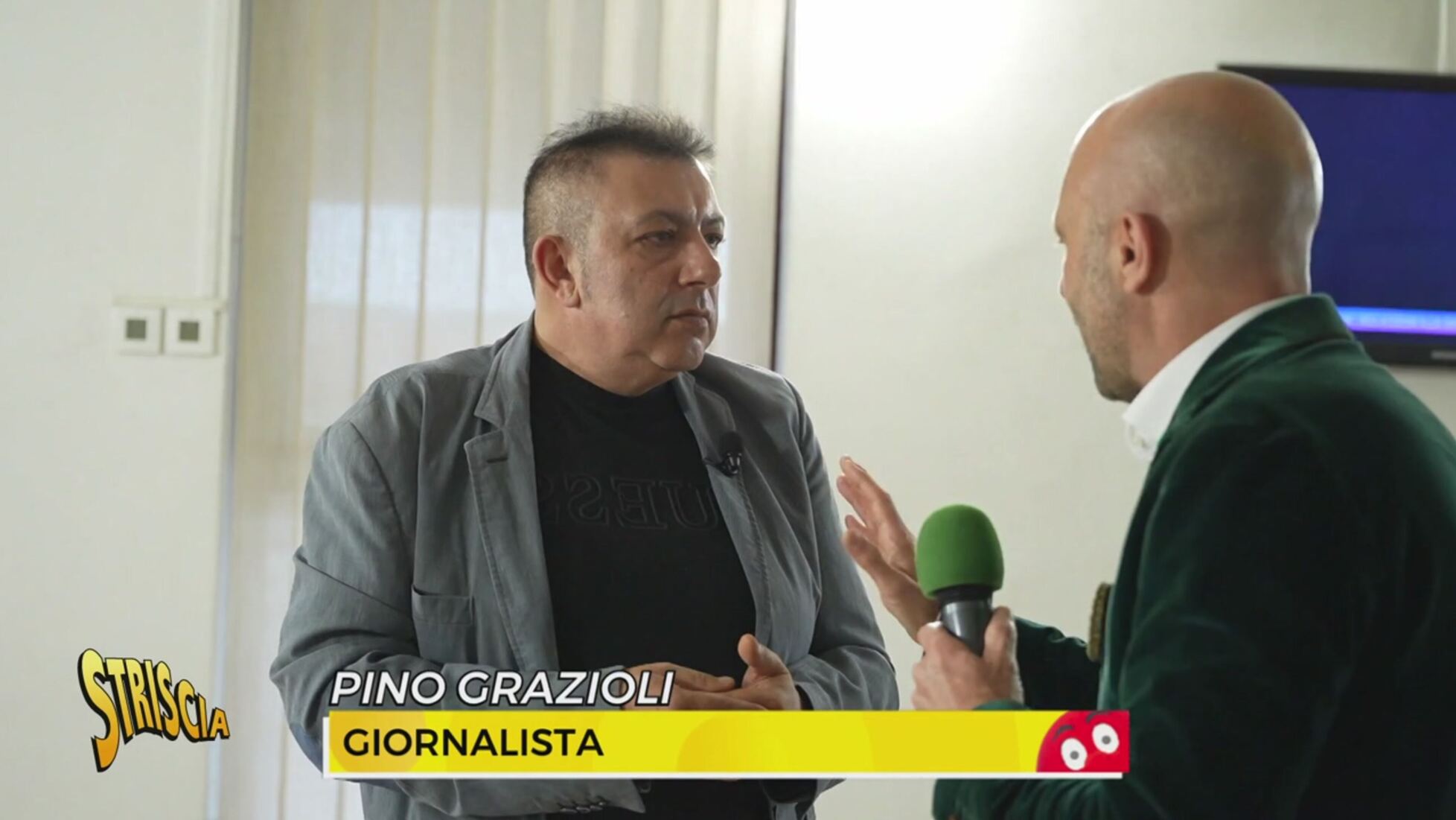 Pino Grazioli e il mistero delle donazioni sospette per la Terra dei Fuochi: l’inchiesta di Striscia la Notizia Pino Grazioli e il mistero delle donazioni sospette per la Terra dei Fuochi: l’inchiesta di Striscia la Notizia