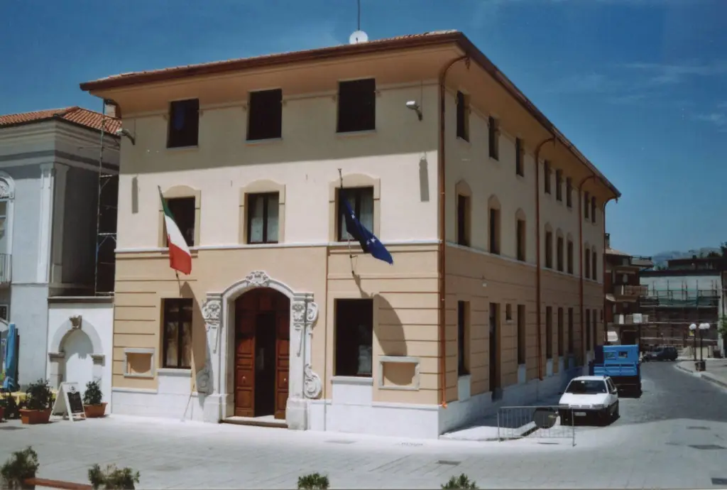 Incentivi alla nascite: dal Comune buoni postali per ogni bimbo Incentivi alla nascite: dal Comune buoni postali per ogni bimbo