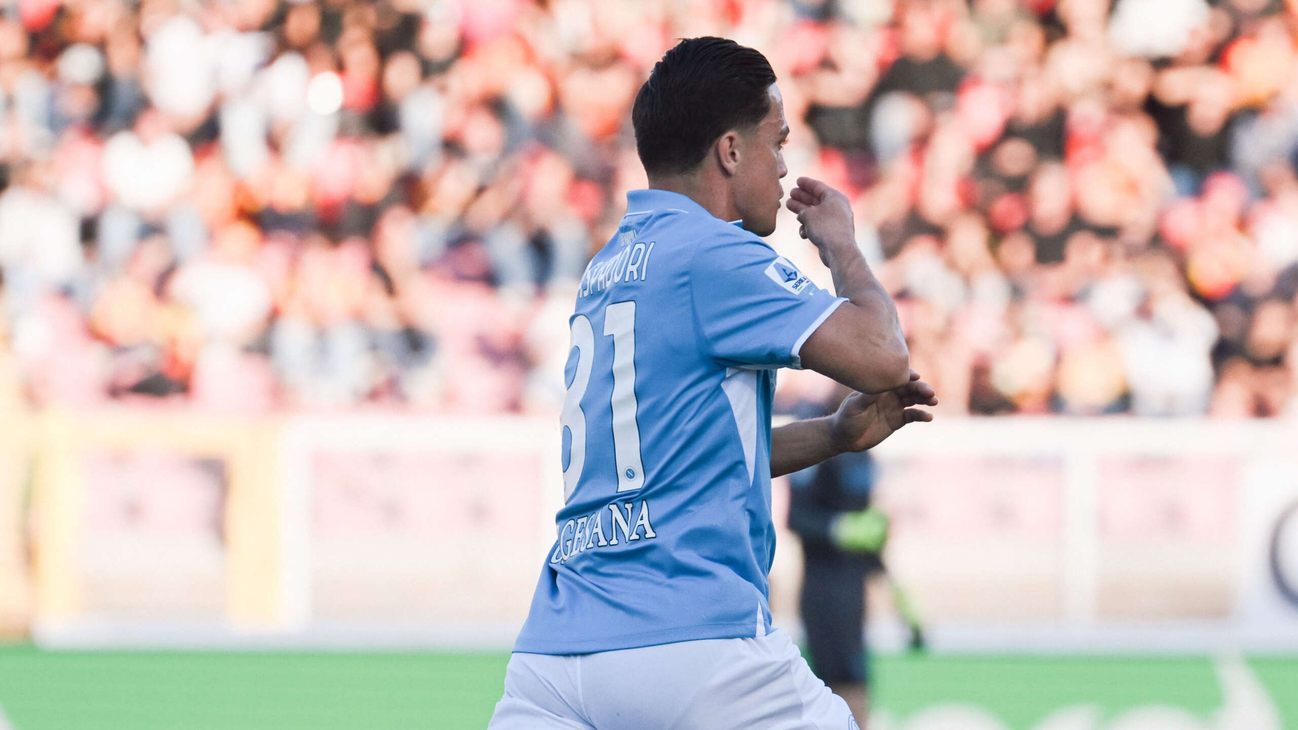 Colpo pesante a Lecce: Raspadori lancia il Napoli verso lo scudetto Colpo pesante a Lecce: Raspadori lancia il Napoli verso lo scudetto