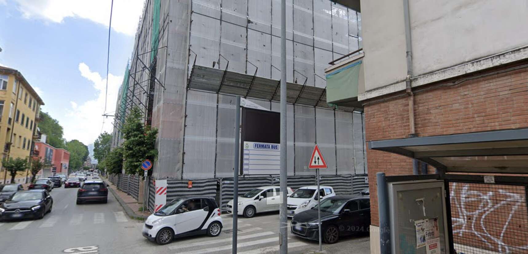 balconi troppo bassi in via nicola adamo il comune ordina la demolizione da Anteprima24.it balconi troppo bassi in via nicola adamo il comune ordina la demolizione