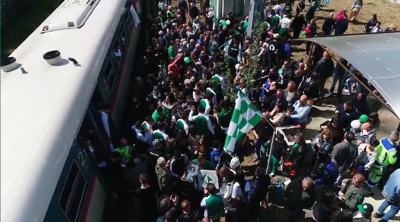 VIDEO/ Amami ancora, l’Us Avellino sul treno della promozione VIDEO/ Amami ancora, l’Us Avellino sul treno della promozione