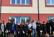 FOTO/ Dal seme di una rosa germoglia Mary, l’omaggio a scuola