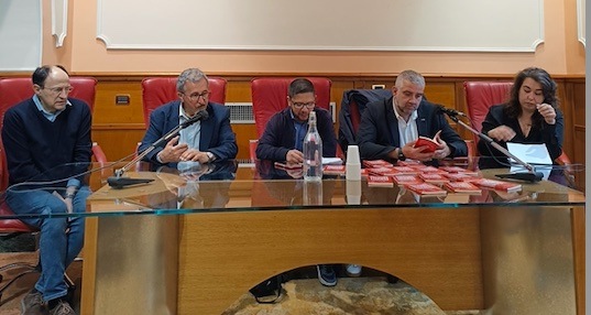 Il “Libro nero sulla sanità”: Irpinia senza rete di medicina territoriale Il “Libro nero sulla sanità”: Irpinia senza rete di medicina territoriale