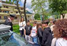 FOTO/ I Carabinieri parlano agli alunni. “Non siete mai soli”