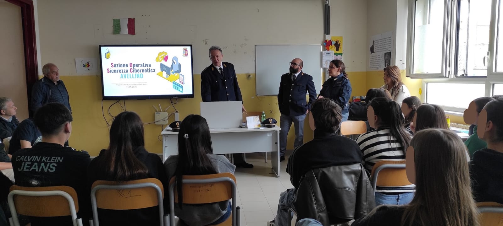 Educazione alla legalità e sicurezza digitale: Polizia a scuola Educazione alla legalità e sicurezza digitale: Polizia a scuola