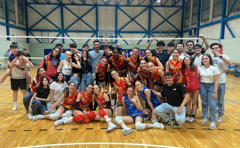 Sconfitta indolore, l’Accademia Volley accede ai play off: Pomigliano passa al tie break Sconfitta indolore, l’Accademia Volley accede ai play off: Pomigliano passa al tie break