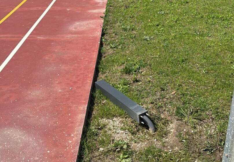 Unisannio, atti vandalici nei giardini di via dei Mulini: indagini in corso Unisannio, atti vandalici nei giardini di via dei Mulini: indagini in corso