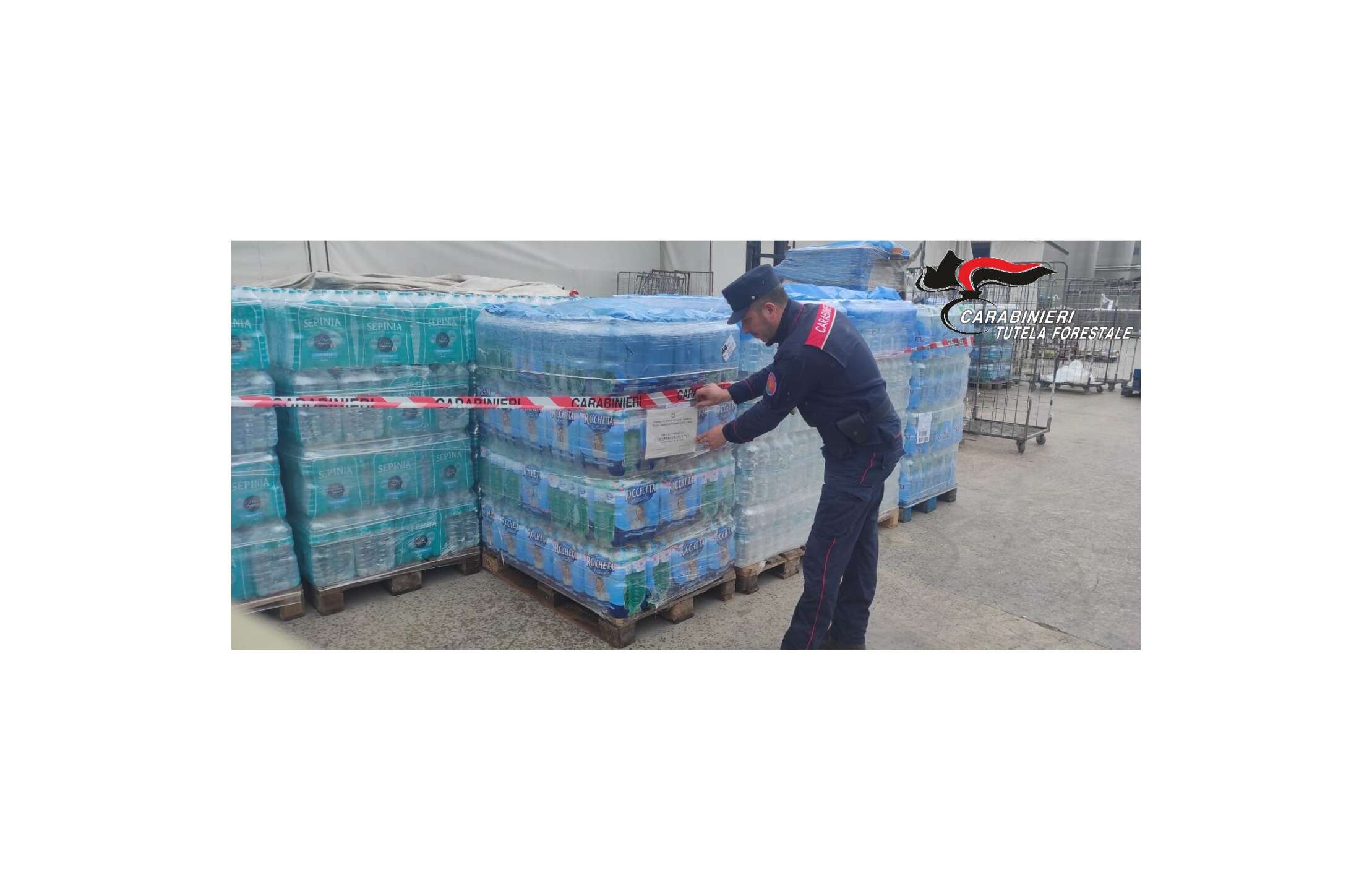 Bottiglie d’acqua da Anteprima24.it bottiglie d acqua esposte lungamente al sole ingente sequestro nel telesino