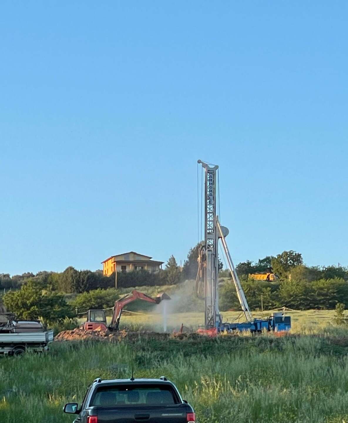 Intercettata nel corso di uno scavo una sacca di gas: preoccupazione alle porte della città Intercettata nel corso di uno scavo una sacca di gas: preoccupazione alle porte della città