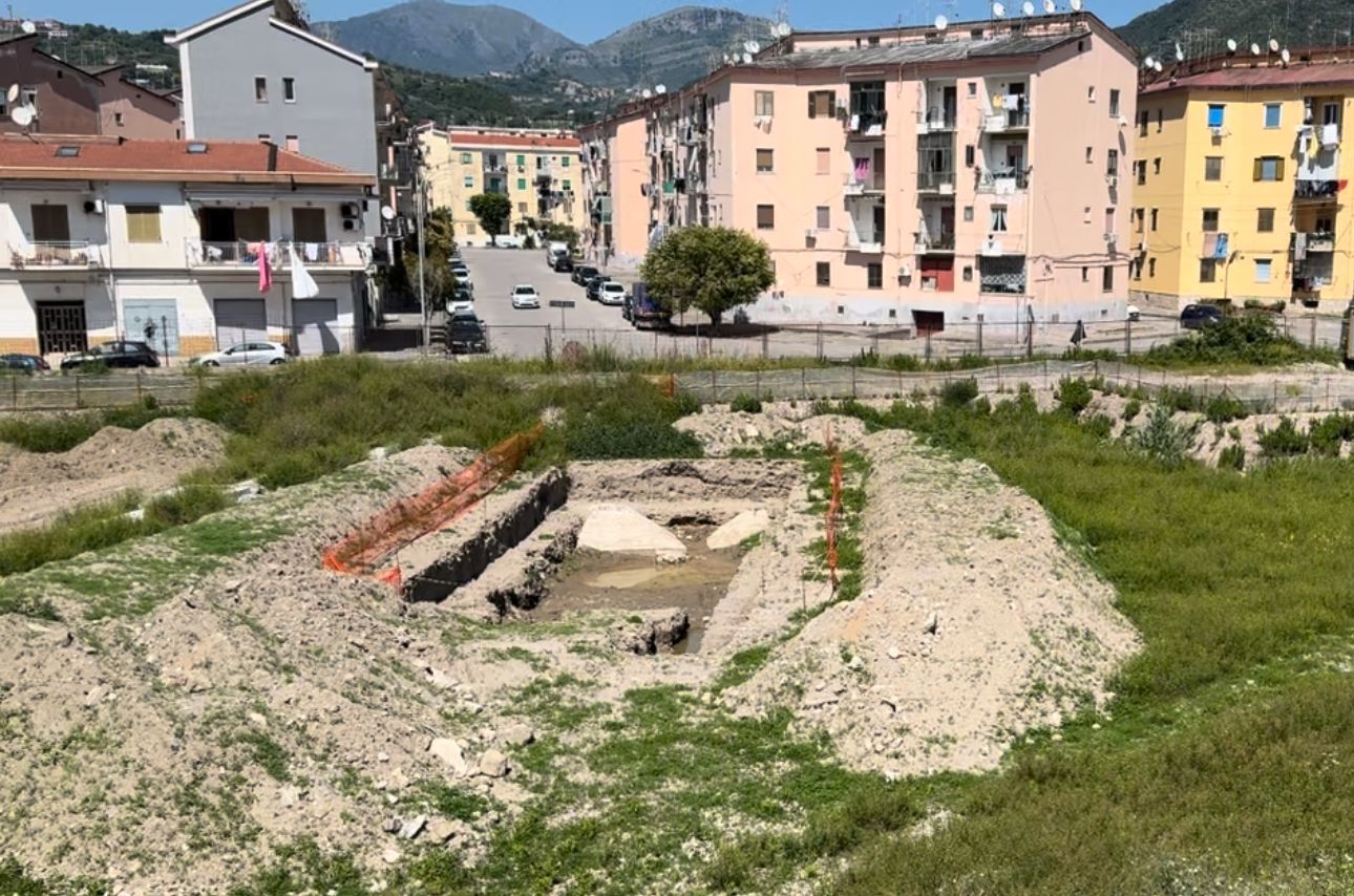 Pastifico Antonio da Anteprima24.it ex pastifico antonio amato spuntano importanti reperti archeologici stop ai lavori