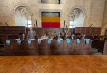 Regionali, confronto pubblico centrodestra-centrosinistra: tra rebus candidati e fattore De Luca