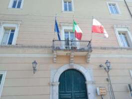 Blitz a Palazzo Mosti: sospeso Feola, ipotesi corruzione e turbata libertà degli incanti