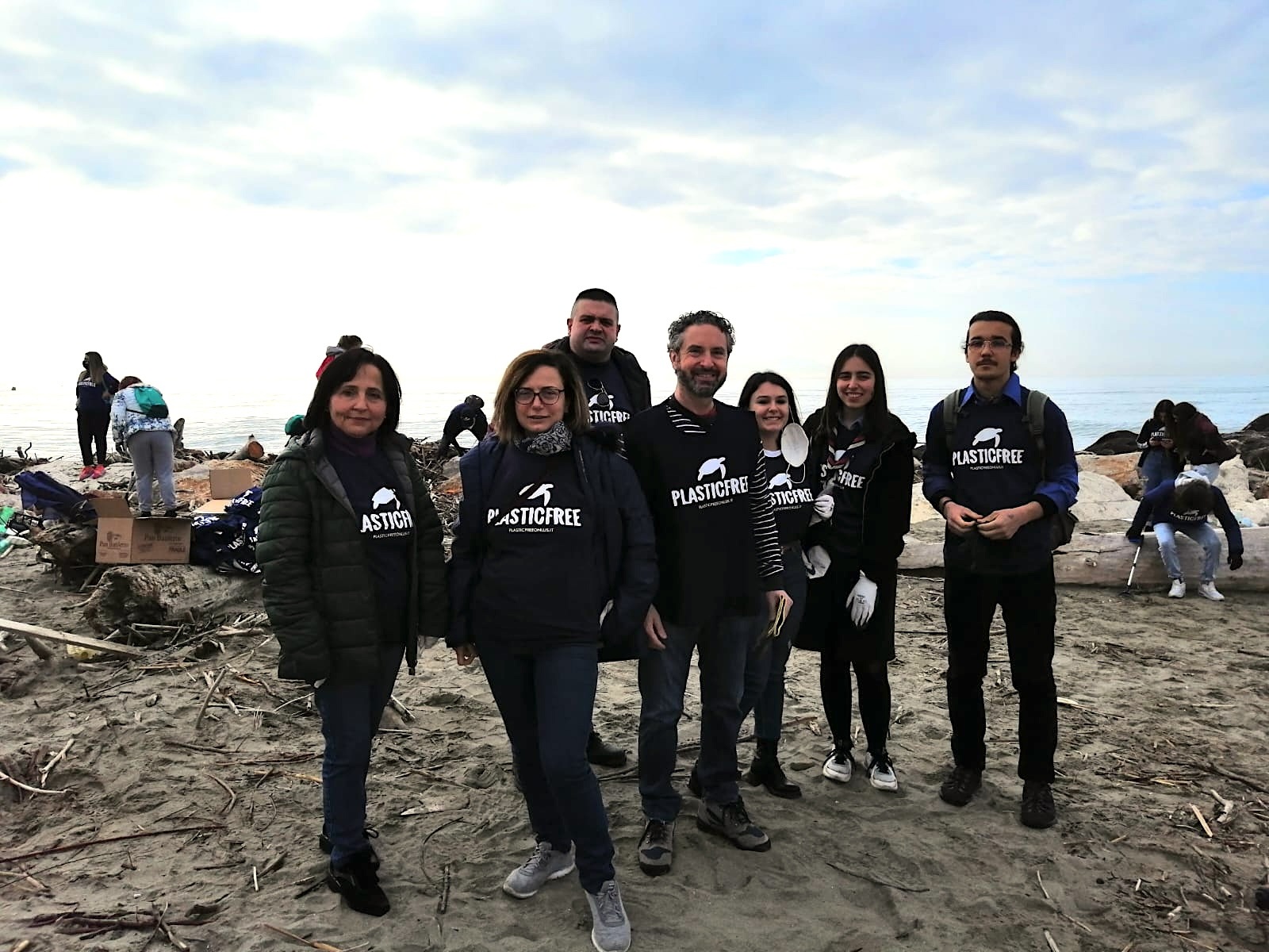 Castel Volturno da Anteprima24.it castel volturno oltre 1000 studenti e volontari in azione per l ambiente