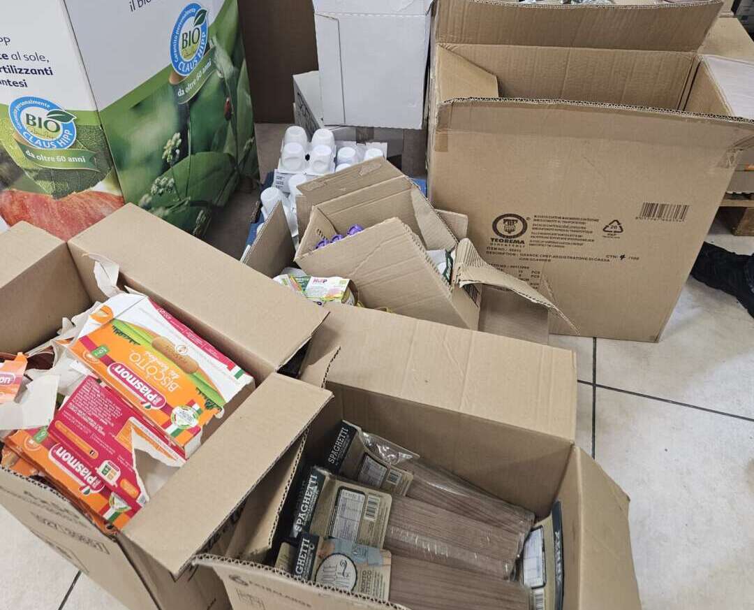 salerno blitz in attività di prodotti per l infanzia rinvenuti oltre 150 chili di alimenti scaduti da Anteprima24.it salerno blitz in attività di prodotti per l infanzia rinvenuti oltre 150 chili di alimenti scaduti