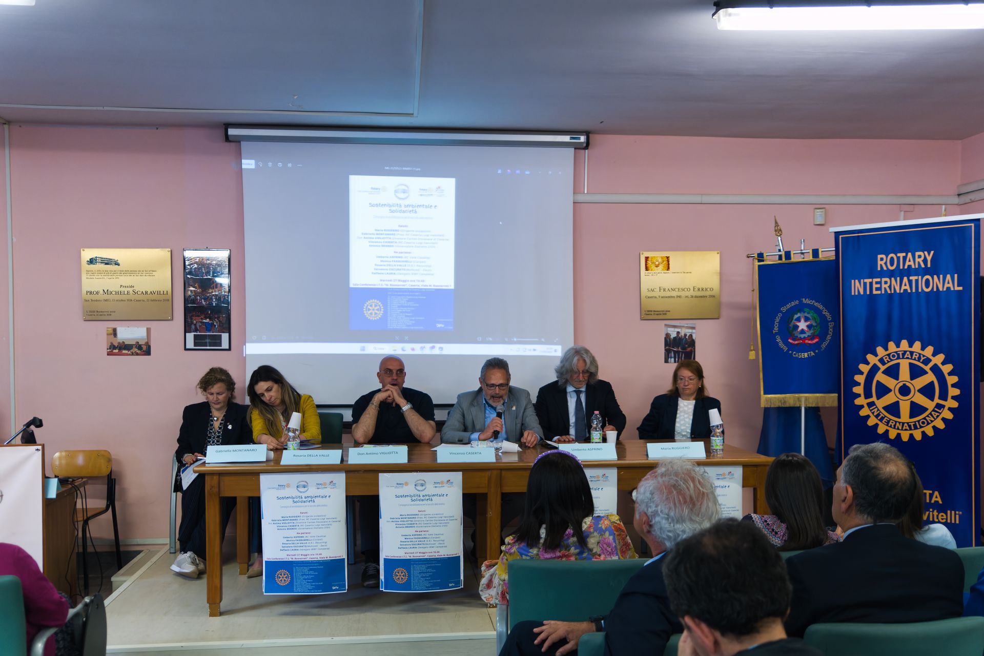 Successo dell’iniziativa ambientale del Rotary Club Caserta ‘Luigi Vanvitelli’ Successo dell’iniziativa ambientale del Rotary Club Caserta ‘Luigi Vanvitelli’