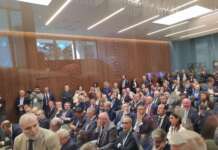 Confindustria Benevento, la nuova sede con le porte aperte e gli imprenditori all’esterno