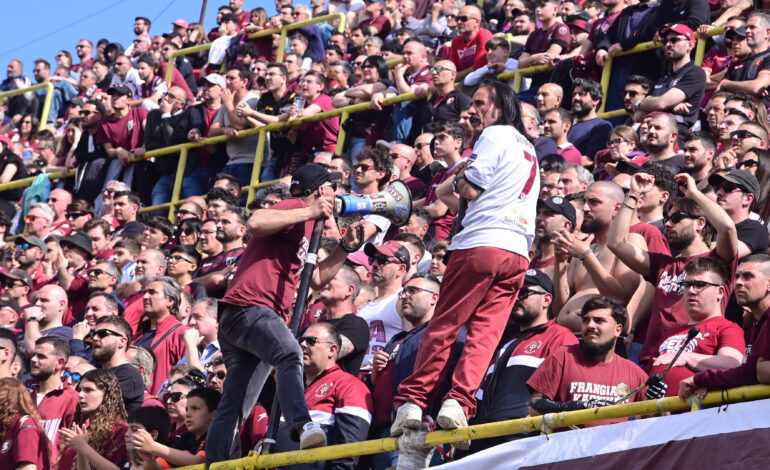 Salernitana, sudore e sofferenza per i tre punti col Mantova: la classifica migliora Salernitana, sudore e sofferenza per i tre punti col Mantova: la classifica migliora