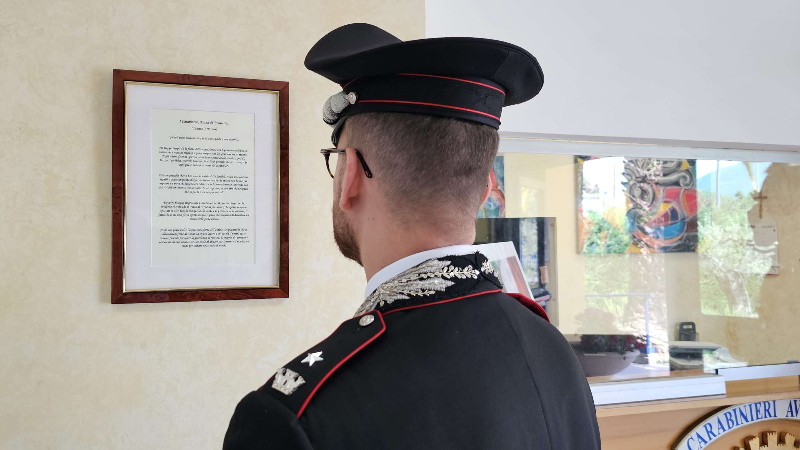 “I Carabinieri, Forza di Comunità”, l’omaggio di Franco Arminio all’Arma