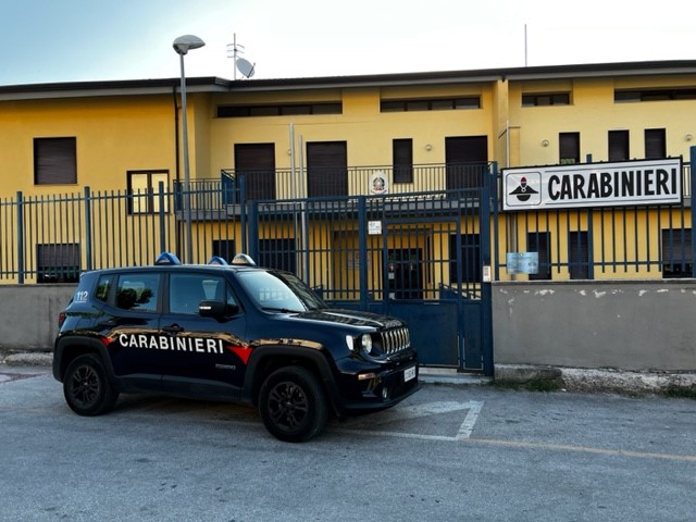Atti vandalici, controlli dei Carabinieri: denunce e arresti Atti vandalici, controlli dei Carabinieri: denunce e arresti