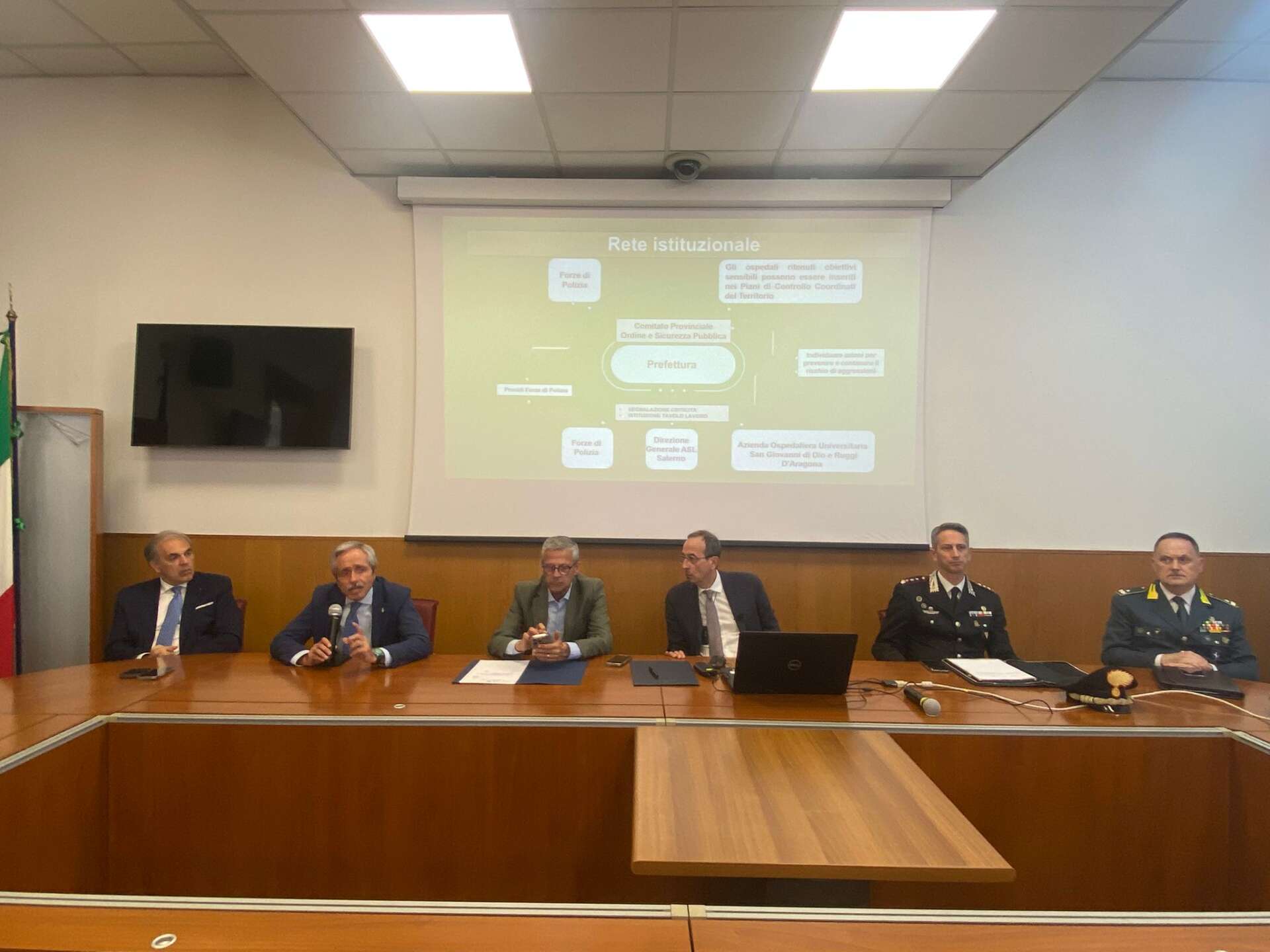 prefettura di salerno patto per la sicurezza nei presidi ospedalieri