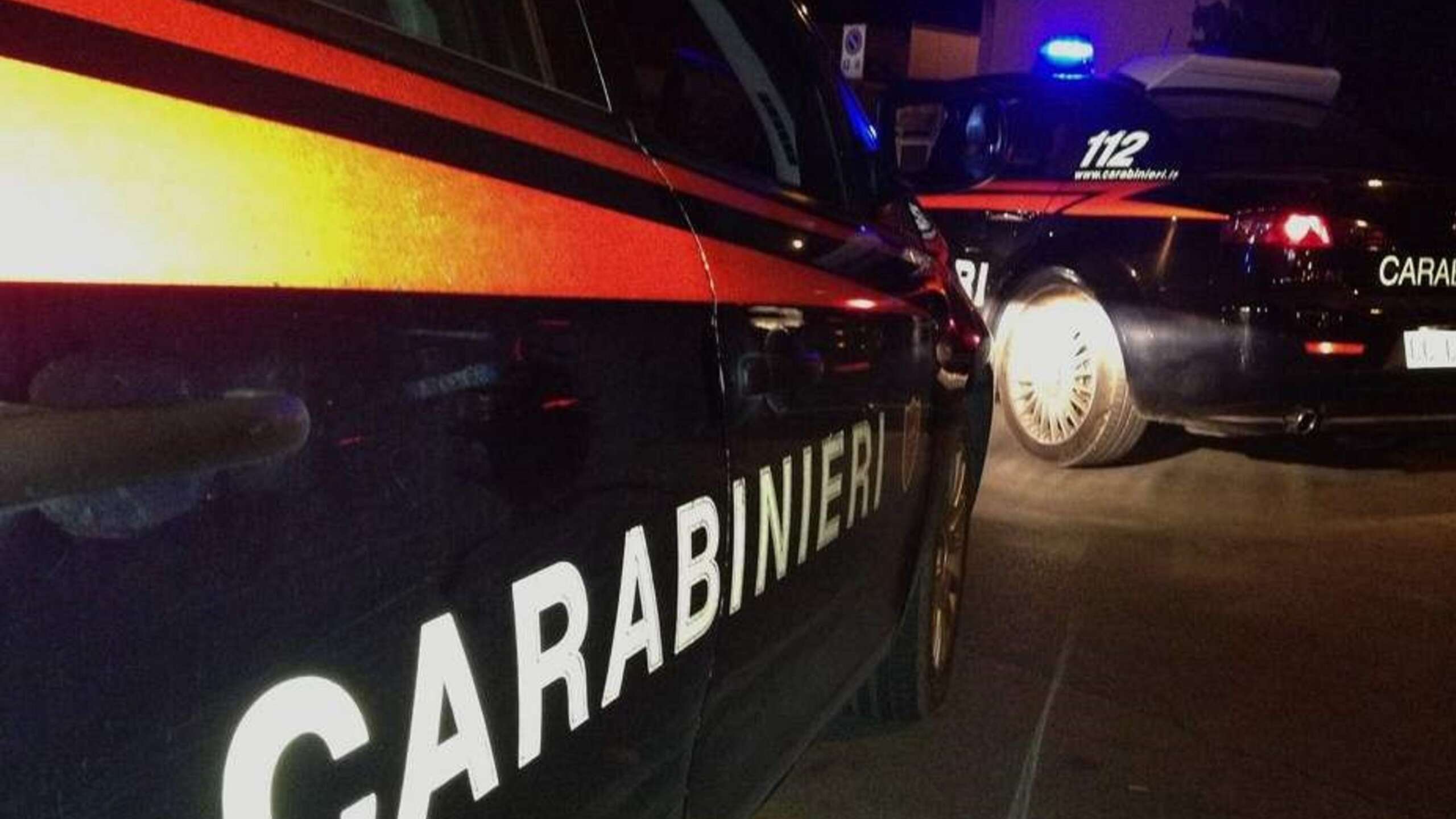 Tentanto furto in tabacchi: beccati in flagrante dai Carabinieri