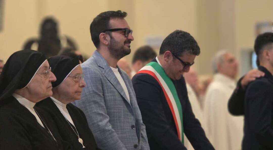 capocastello l8217assessore bolognese dona telecamere contro l8217abbandono dei rifiuti