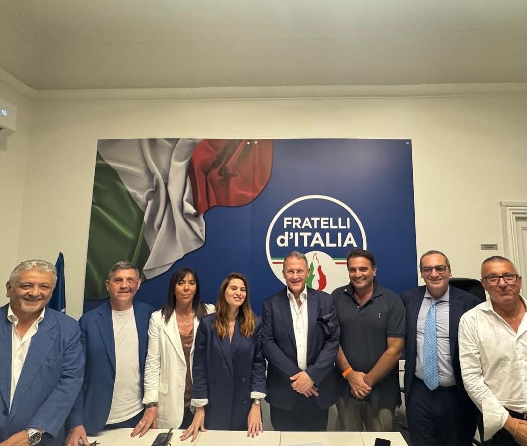 fratelli d8217italia compatta i ranghi cirielli in pole per le regionali ma il centrodestra 232 spaccato
