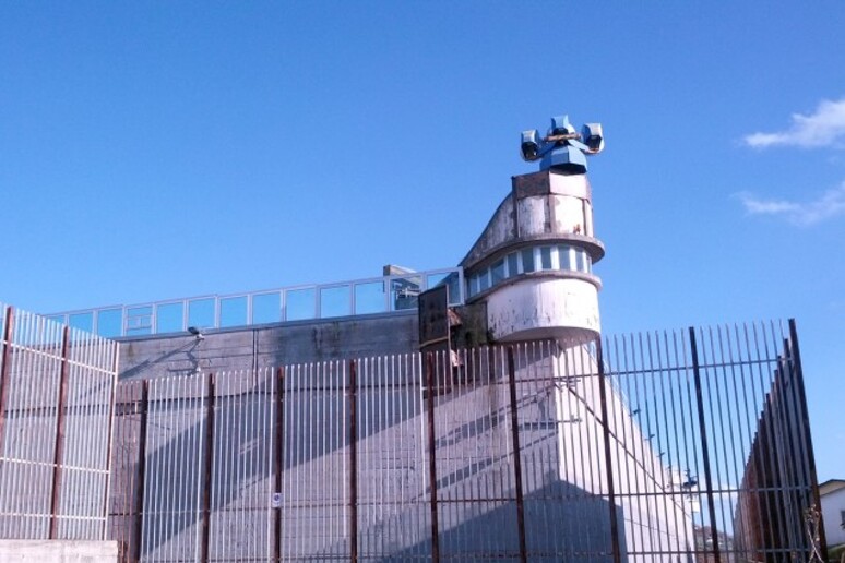 droga nel pacco per il figlio detenuto arrestato il padre in carcere
