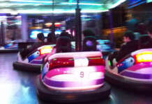 Bambina ustionata sull’autoscontro, sarà trasferita al Santobono: si indaga su un guasto tecnico