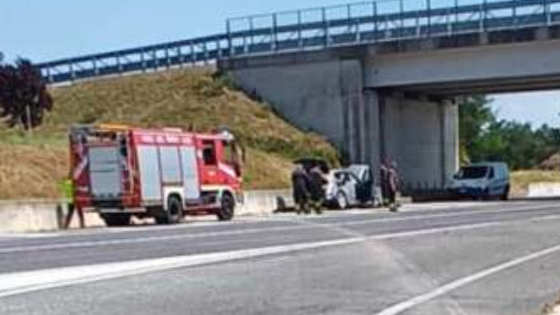 Incidente sulla Fortorina, non ce l’ha fatta il 70enne: era un ex medico del Fatebenefratelli Incidente sulla Fortorina, non ce l’ha fatta il 70enne: era un ex medico del Fatebenefratelli