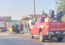 Auto a fuoco lungo l’Appia: intervento dei Vigili del Fuoco